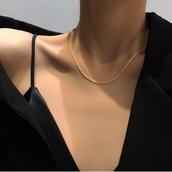 New Clavicle Chain Choker Necklace - Picture 5 of 9